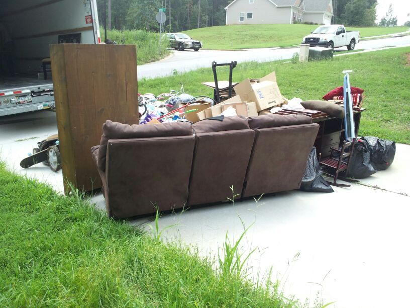 Your Go-To Solution for Commercial Junk Removal Services and Stream