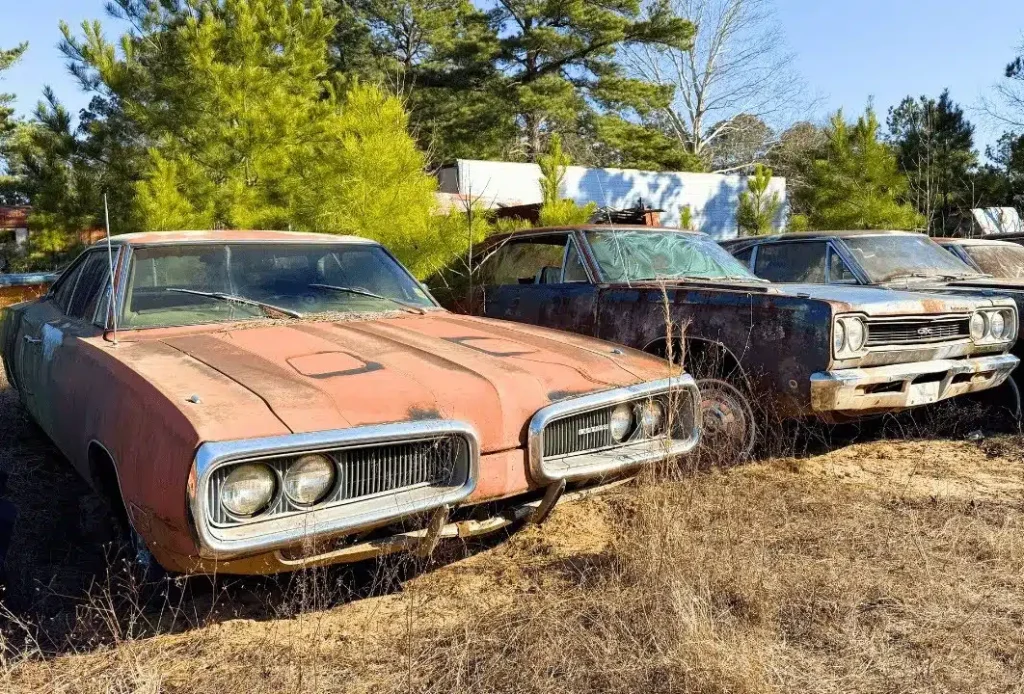 Old Cars Create Clutter